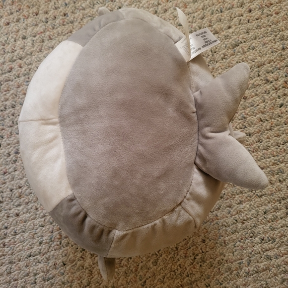 Gorden The Shark Squishmallow - Picture 3 of 3
